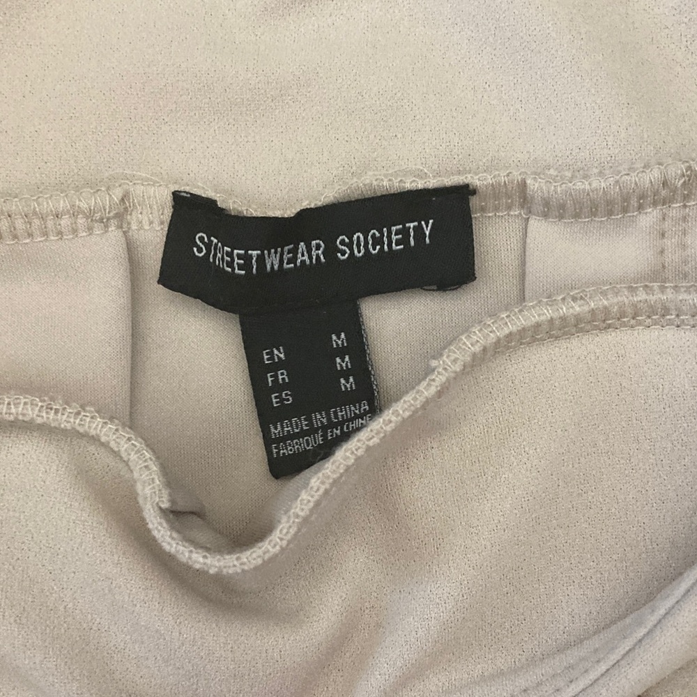 Streetwear Society Off-White Skirt - Picture 2 of 3